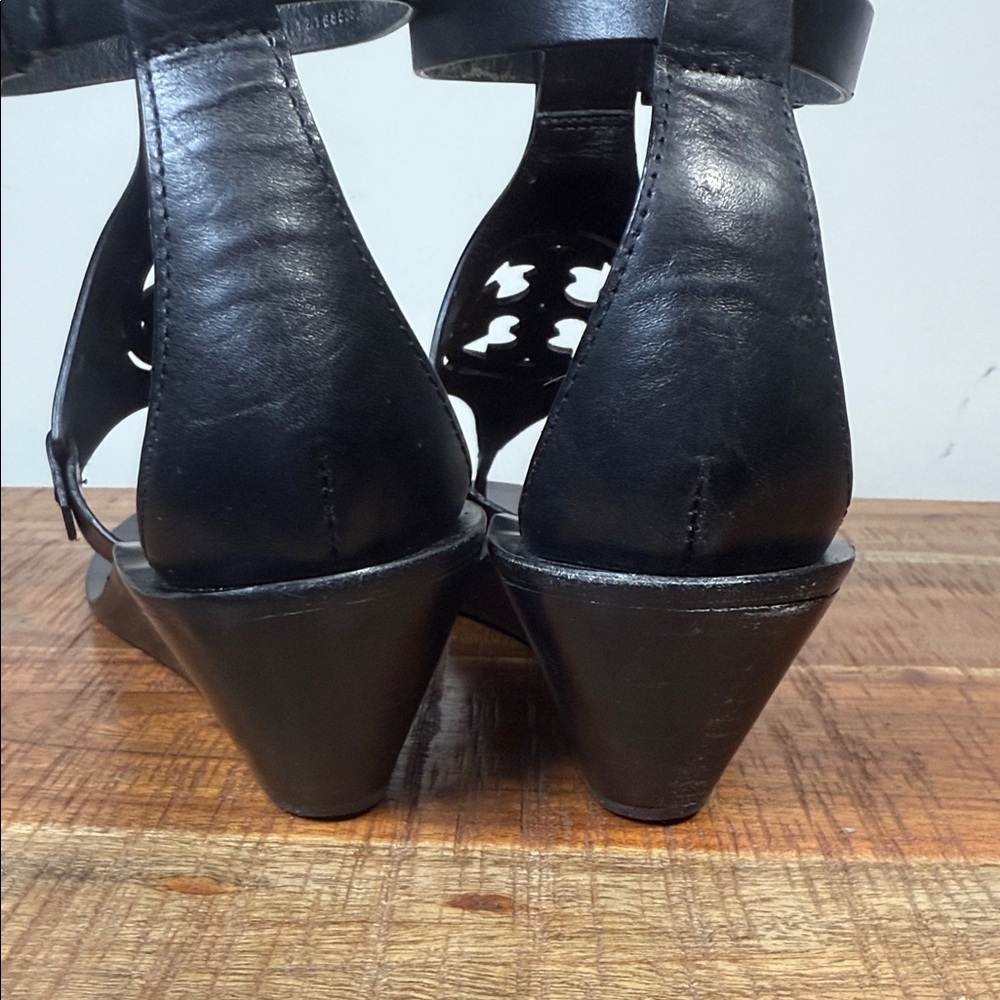Tory Burch Black Wedge Sandals, Women’s 8.5 - Picture 5 of 9
